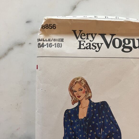Vintage Very Easy Vogue 8856 Women’s Tie Neck Dress Pattern Sz 14, 16 & 18 Uncut - Picture 2 of 7
